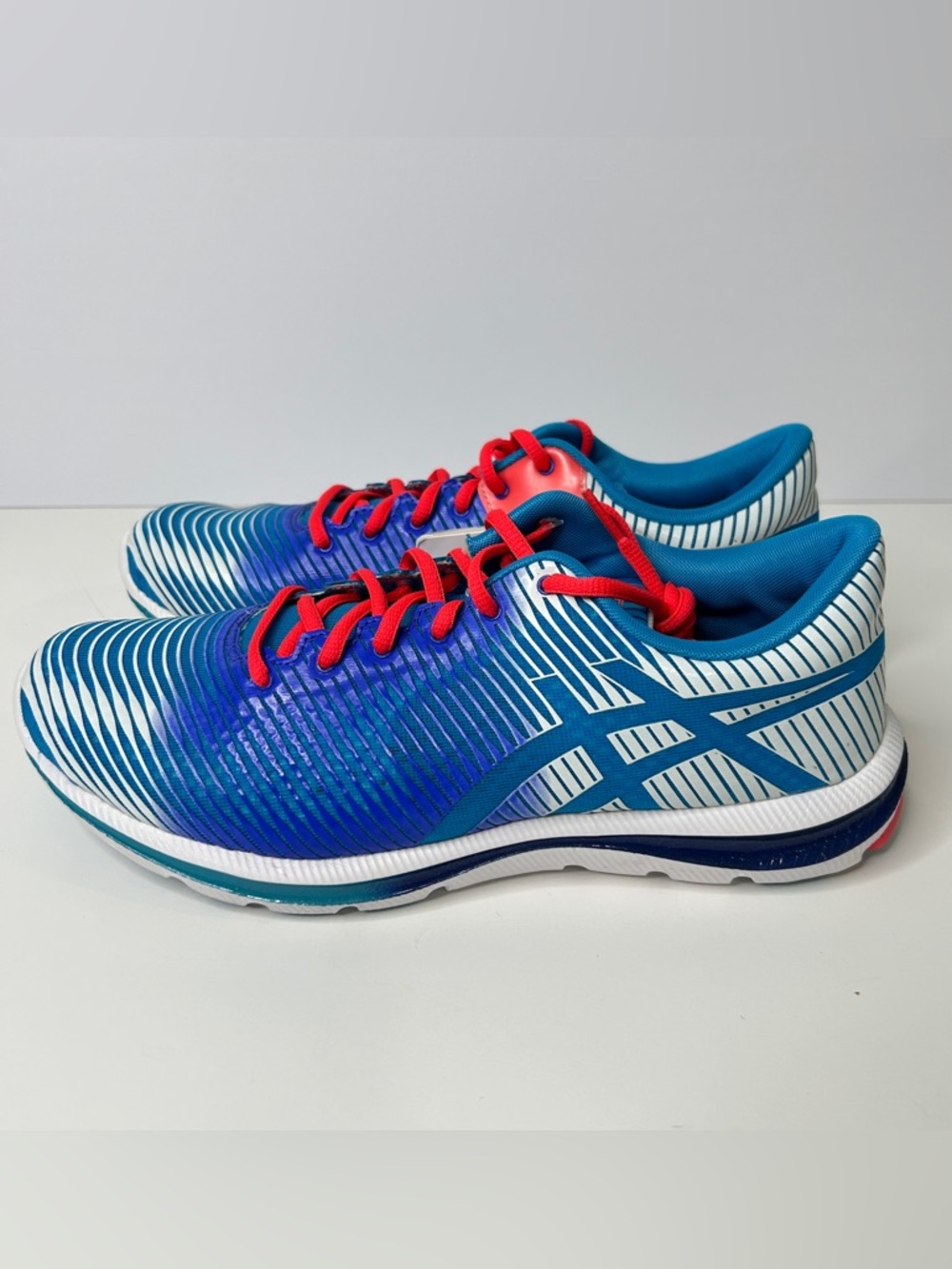 Asics Gel Super J33 Running Shoe Womens size 9.5 NWT - Picture 2 of 8